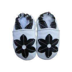 Chaussons en cuir blanc fleur noire