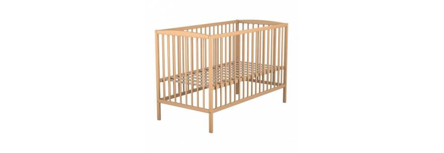 Lit pour bébé en bois